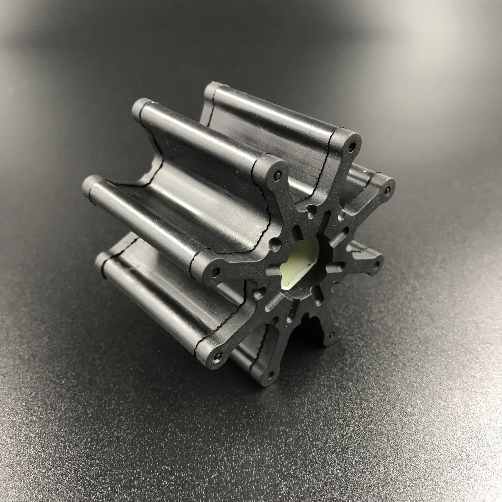 картинка Крыльчатка помпы охлаждения Mercruiser Bravo (Omax)