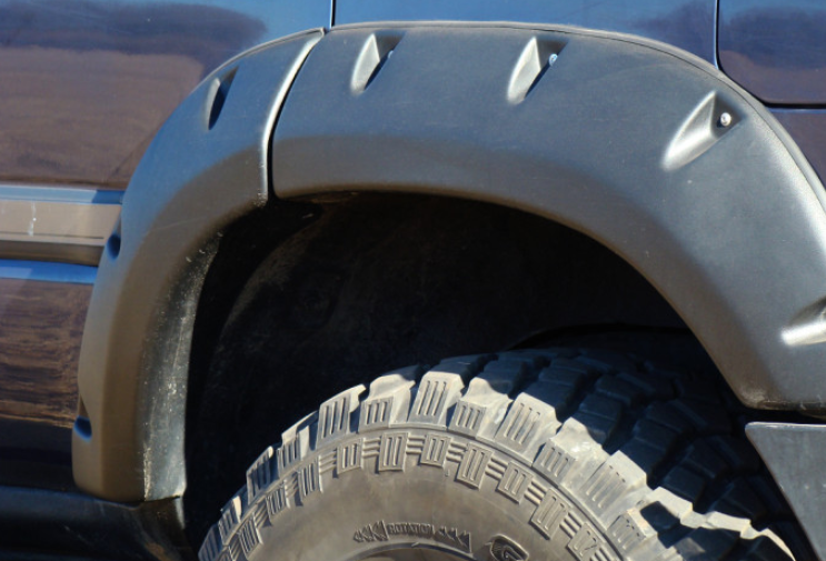 картинка Расширители колёсных арок для Toyota Land Cruiser 80