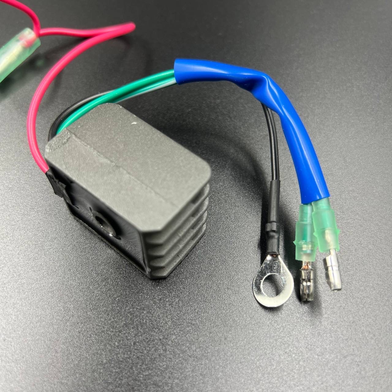 картинка Выпрямитель тока Yamaha 6-70, F8-15 (664-81970-61) (WUHU)