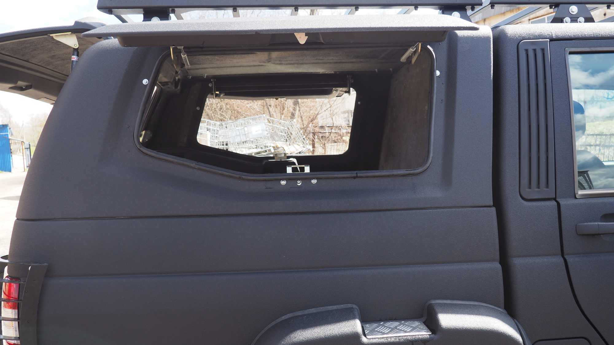 картинка Крыша (кунг) кузова для UAZ Пикап (двойная кабина) (чёрная)(3 двери) Expedition АВС-Дизайн ABC.UAZ.BR.09B