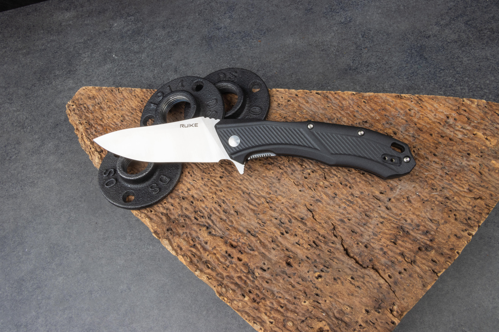 картинка Нож Ruike D198-PB