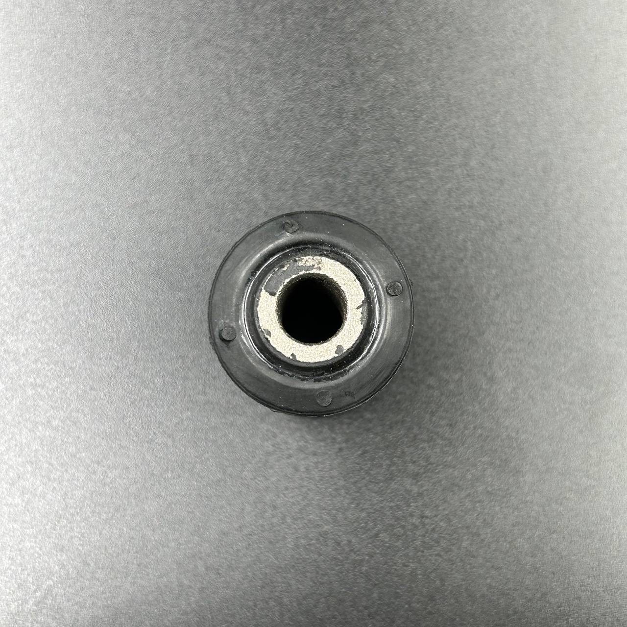 картинка Сайлентблок рычага Yamaha Grizzly 550/660/700 (ZIBO) (1HP-F3526-00)