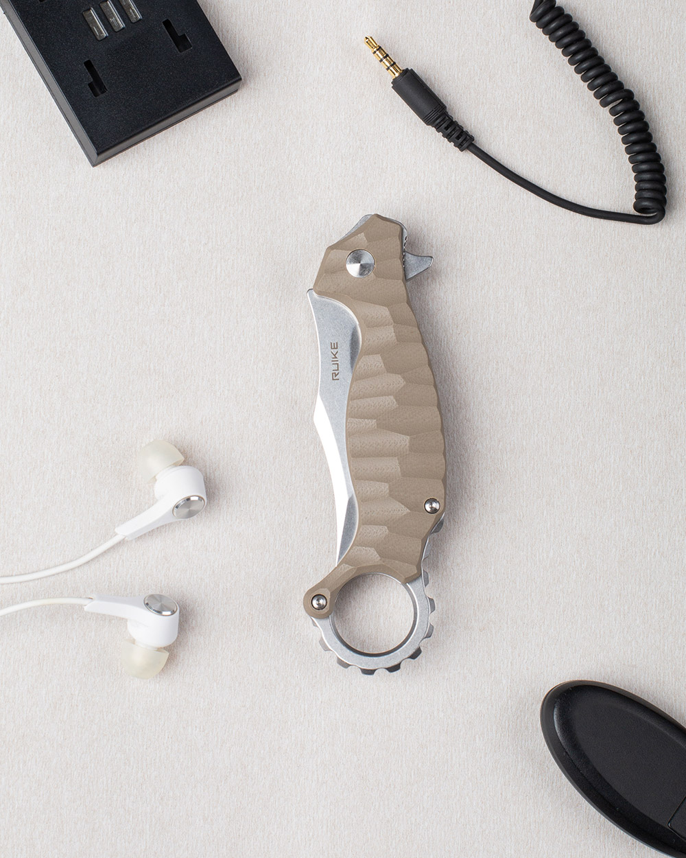 картинка Нож Ruike P881-W