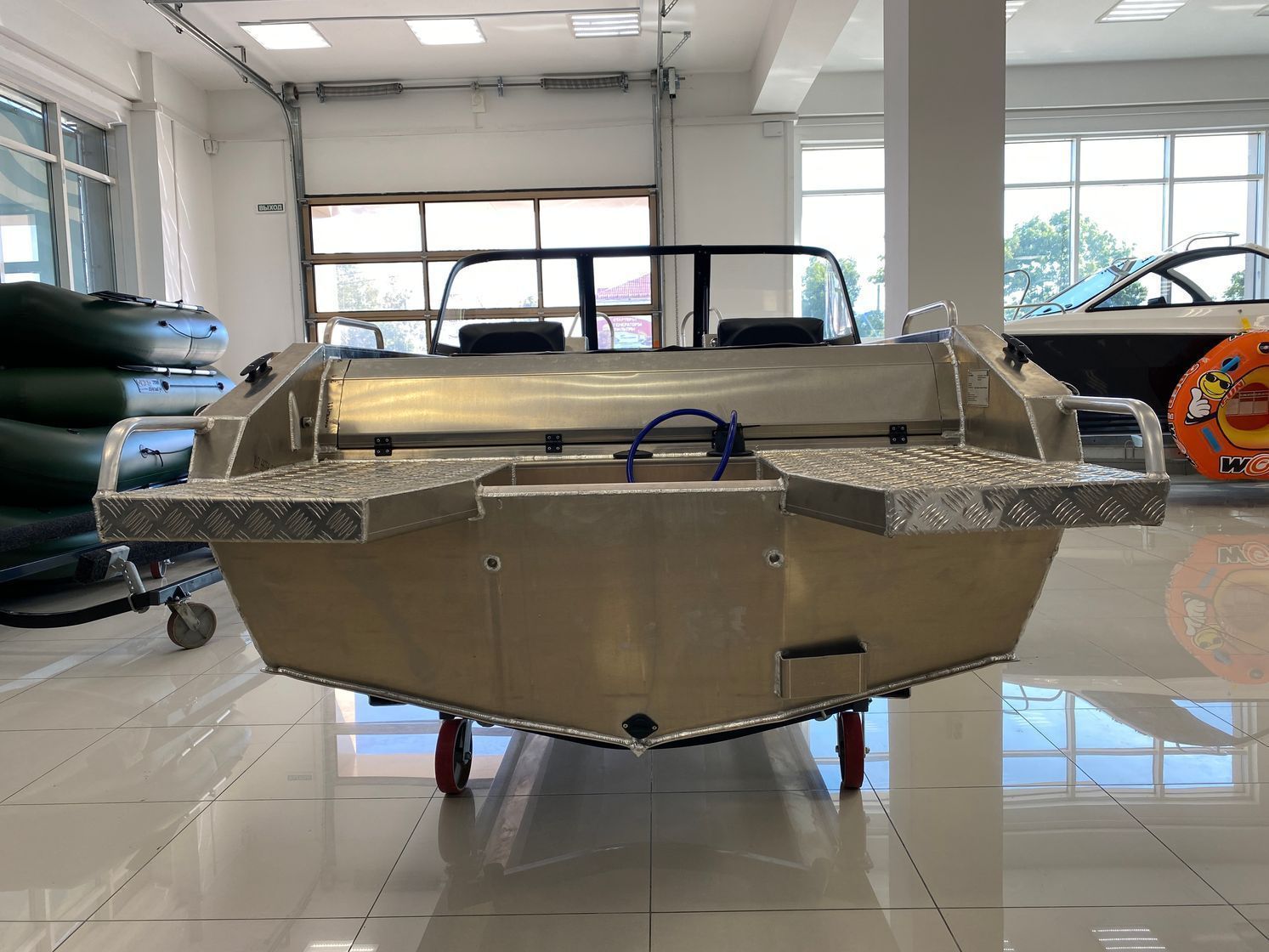 картинка Моторная лодка, Тактика 460, серый с Suzuki DF50ATL