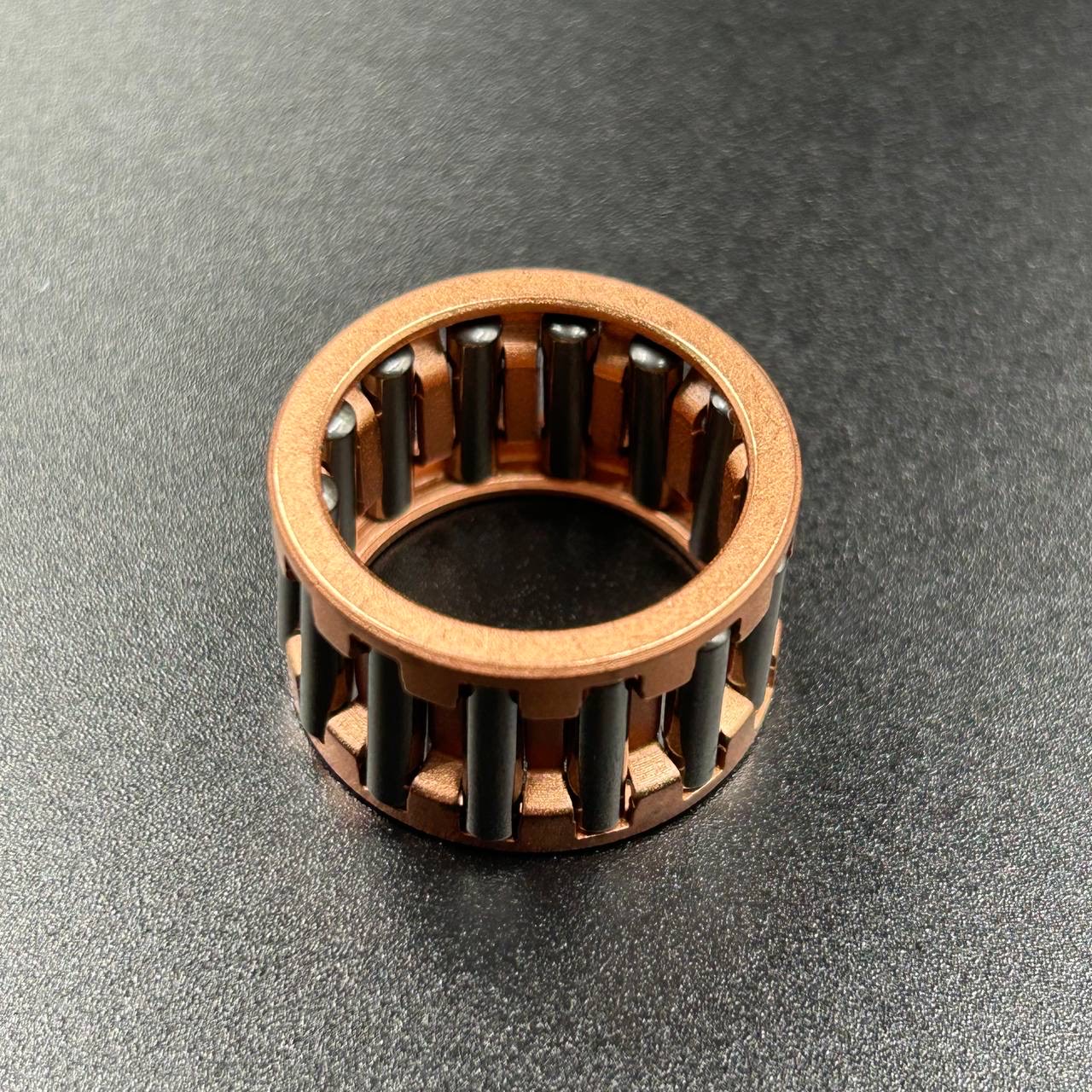 картинка Подшипник шатунный Tohatsu 9.9-18 (20x26x16) (Omax)