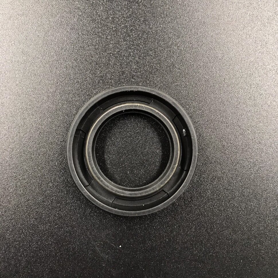 картинка Сальник Yamaha (93101-22M60) (22x35.5x5) (Yamaha)