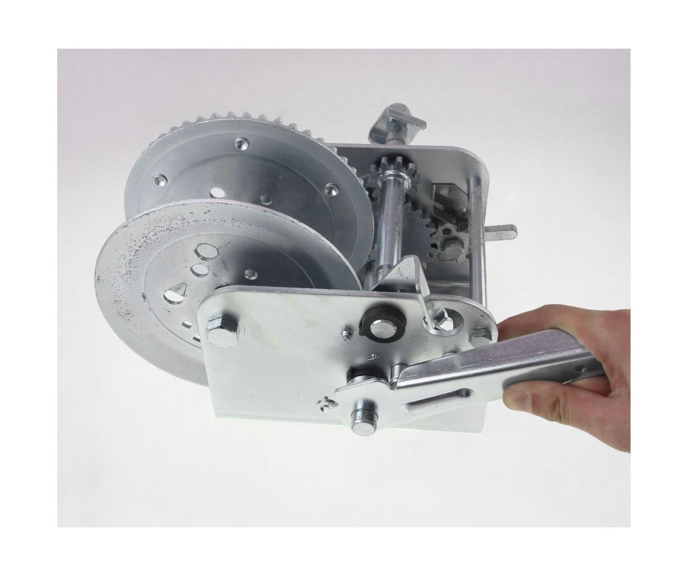 картинка Лебедка для прицепа 2500 lbs (1100 кг)