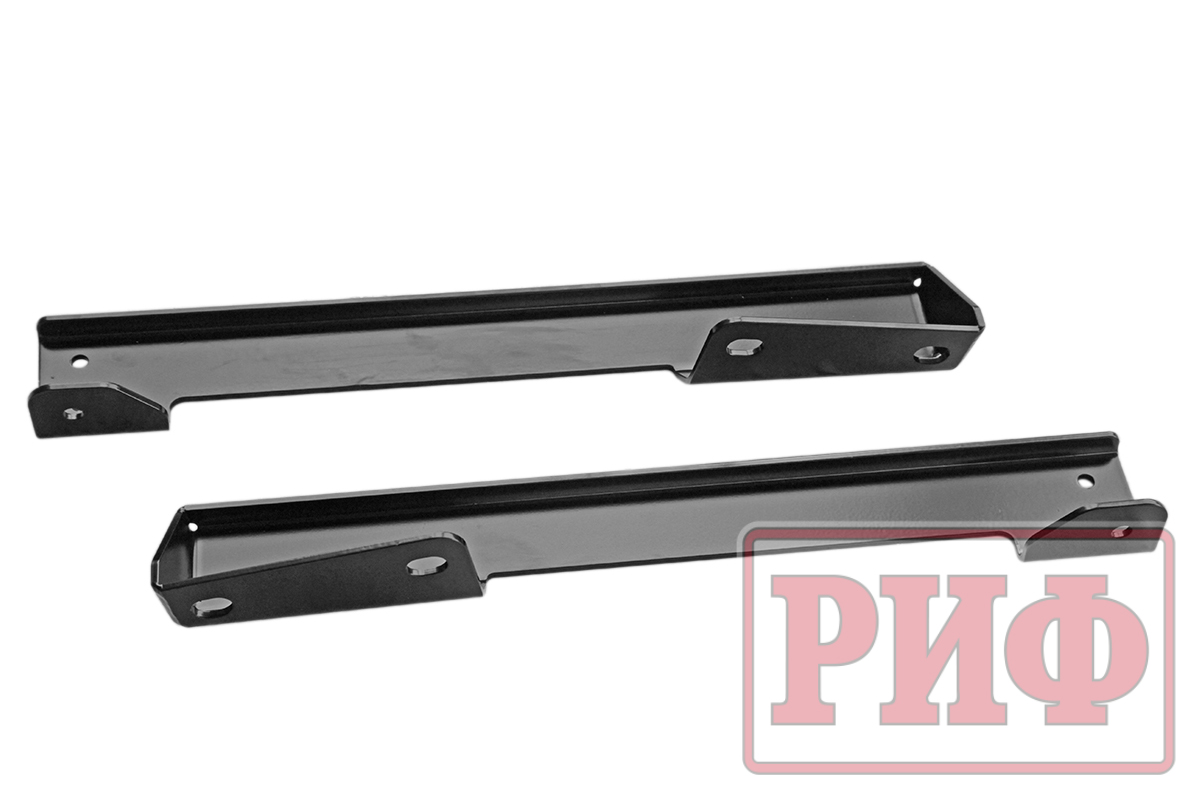 картинка Бампер задний РИФ для Toyota Tundra 2007+ с площадкой под лебёдку, квадратом под фаркоп и фонарями