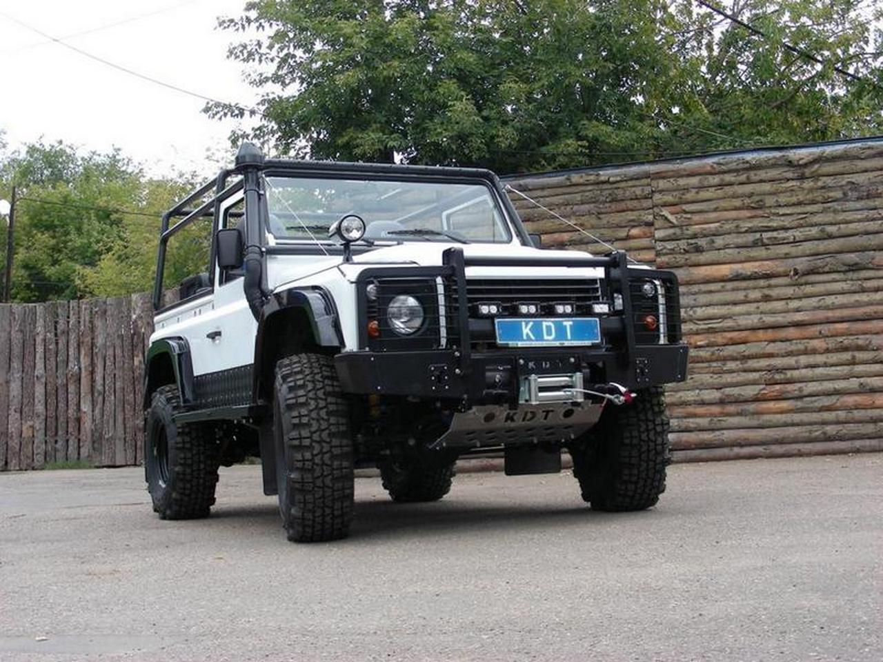 картинка Передний силовой бампер со съёмным кенгурином - Land Rover Defender 90/110