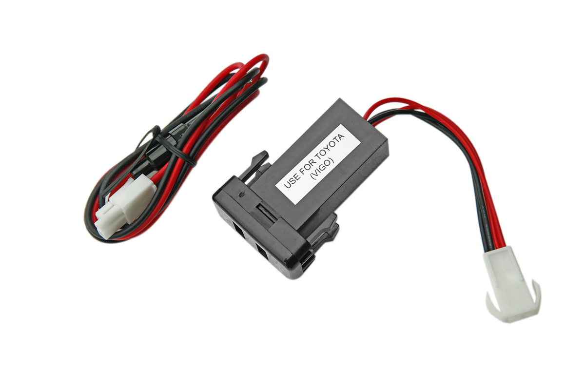 картинка Розетка USB РИФ 3,1A для Toyota 40x20