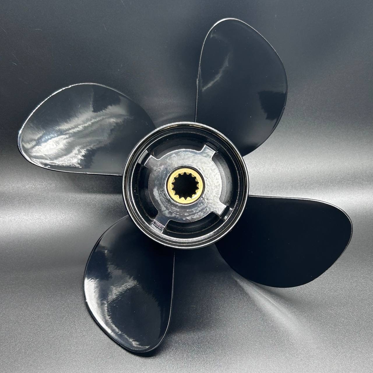 картинка Гребной винт Johnson/Evinrude 20-35 (4x10.1x15) (Polastorm)