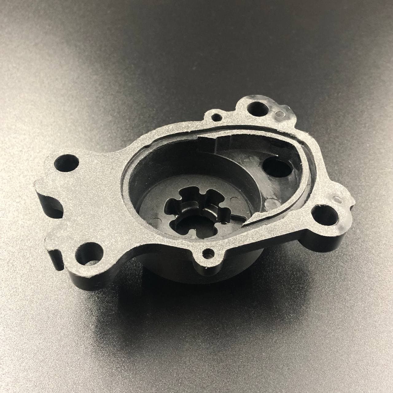 картинка Корпус помпы охлаждения Yamaha 40X, F25-40 (Omax)