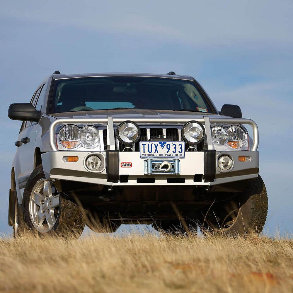 Передний силовой бампер ARB COMBAR JEEP GRAND 05-08 MODELS