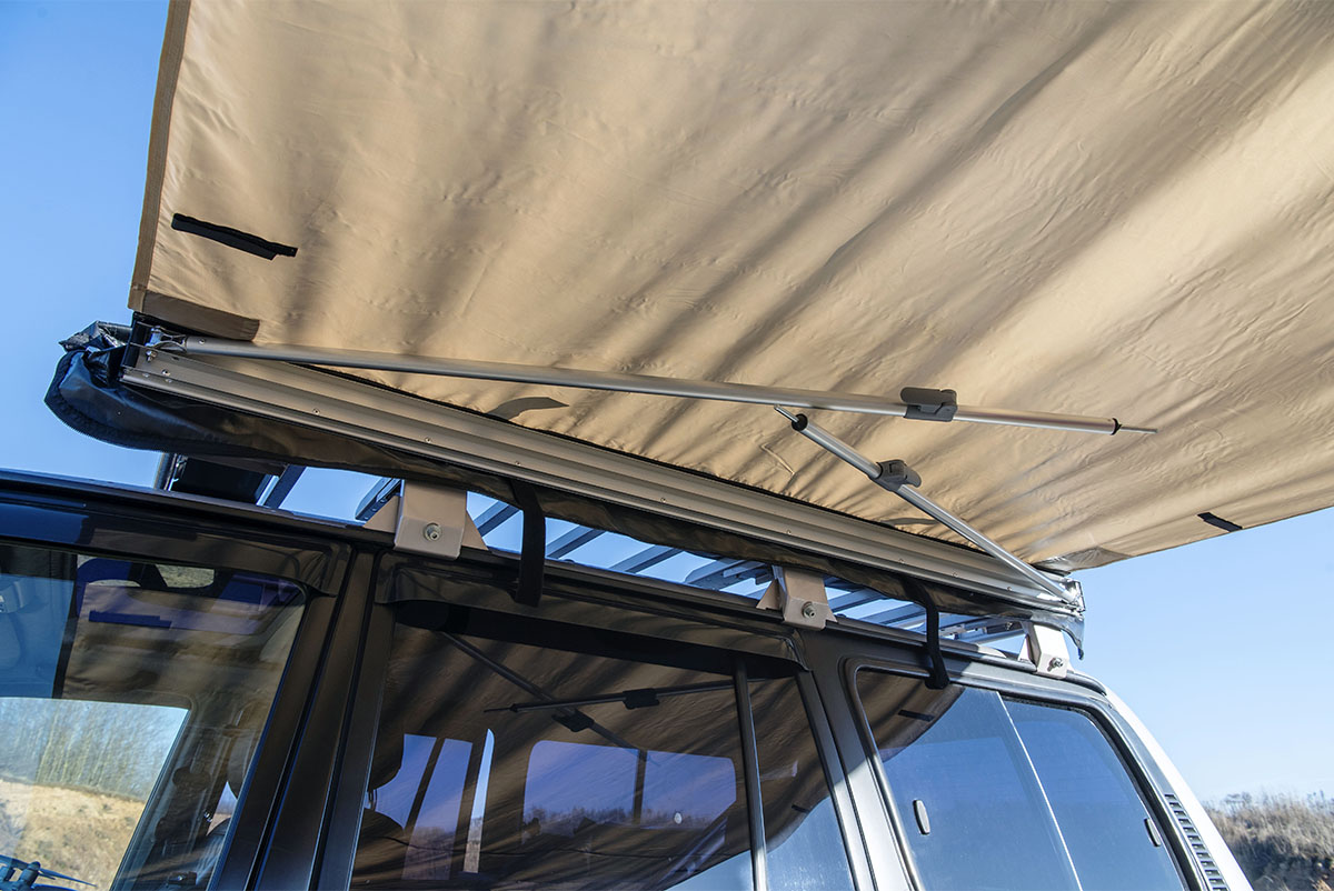 картинка Палатка с автомобильным тентом-маркизой, солнцезащитная РИФ  2х2 м 