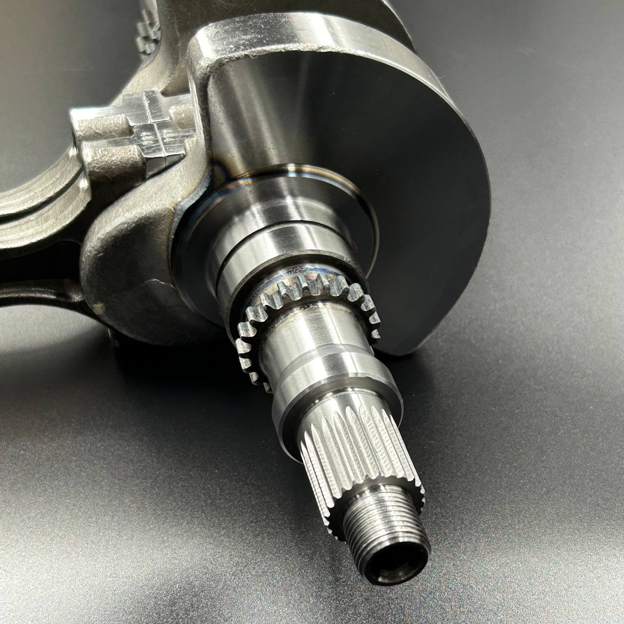 картинка Коленвал в сборе CFM 800, X8, Z8  (ZIBO)