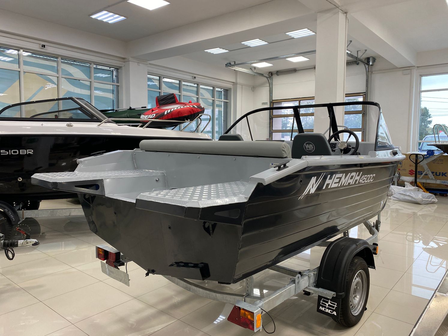 картинка Моторная лодка, Неман 450 DC NEW, серый/черн