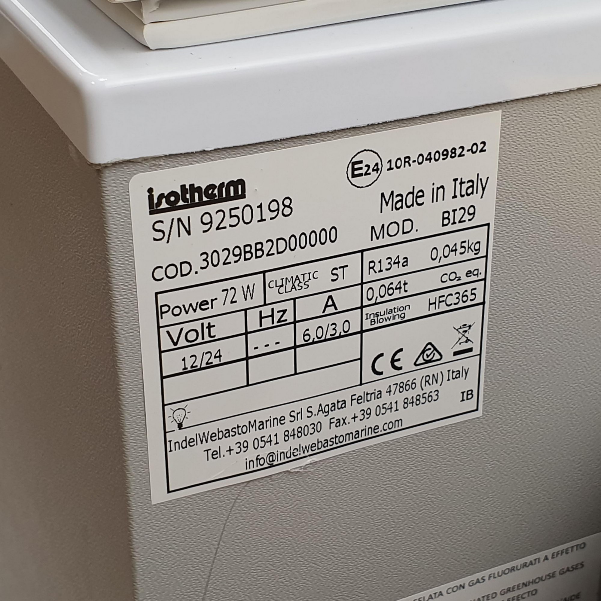 картинка Компрессорный автохолодильник Isotherm BI29L/V 12/24В