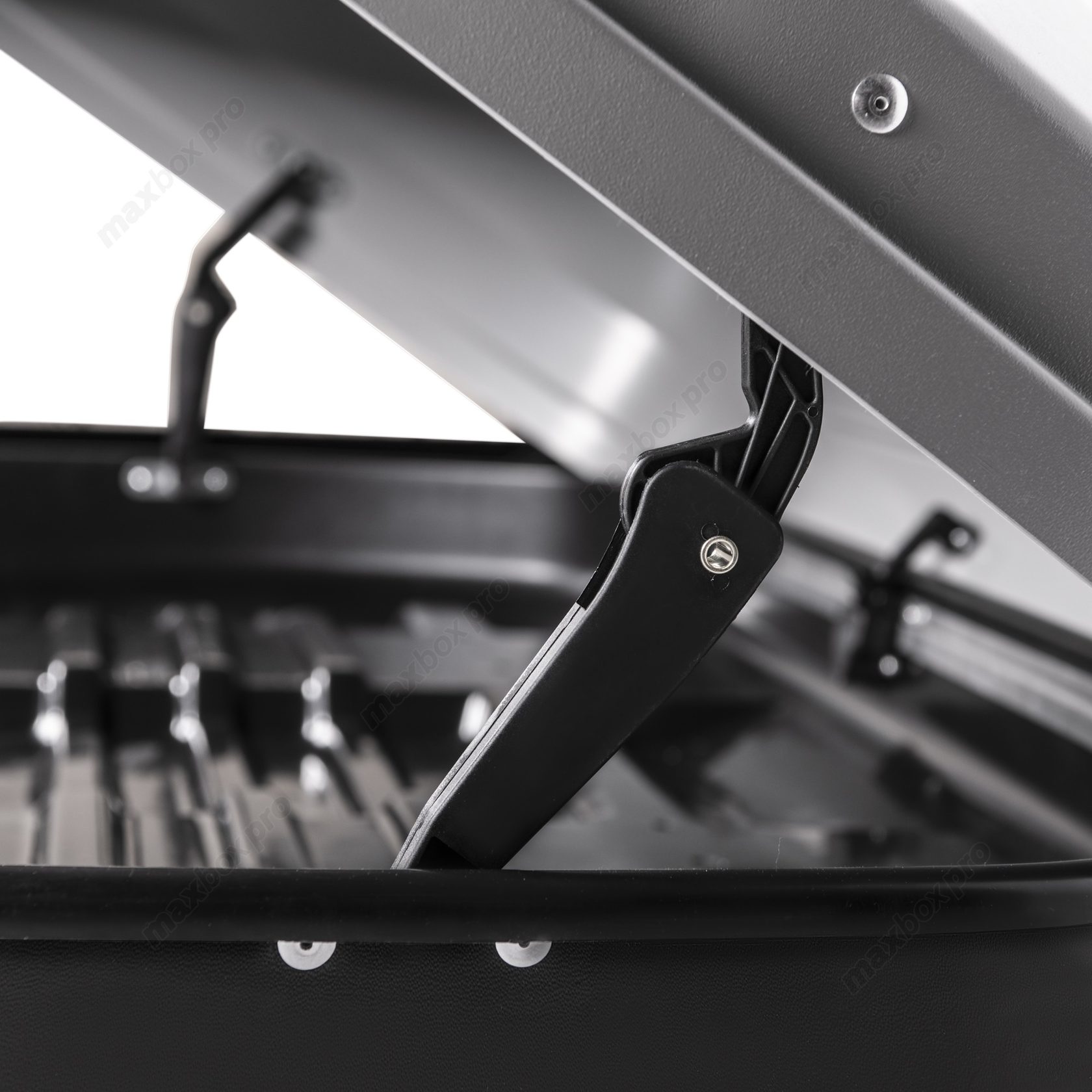 картинка Автобокс MaxBox PRO 460 (средний) серый