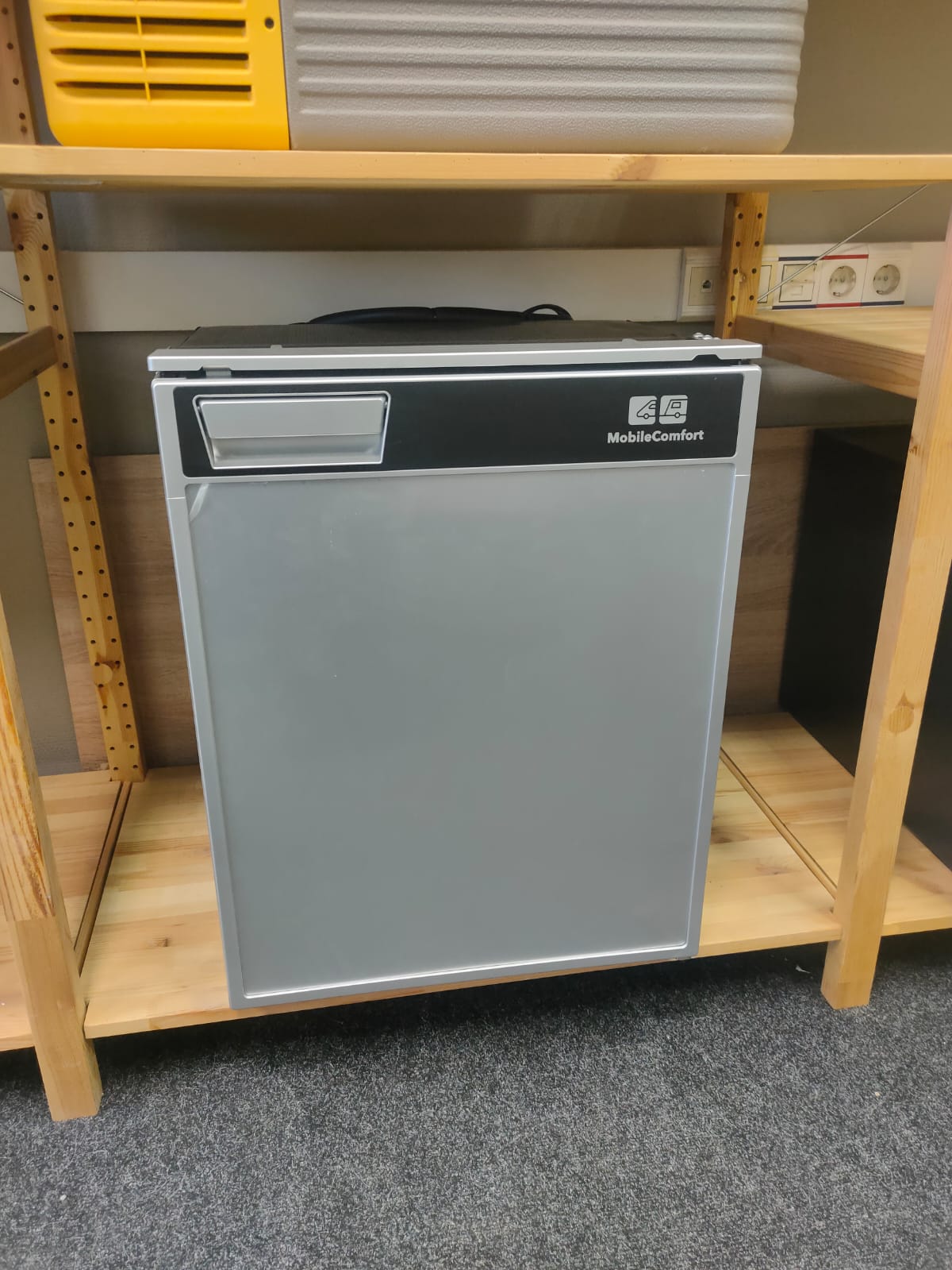 картинка Компрессорный автохолодильник MobileComfort MC-CRX-85