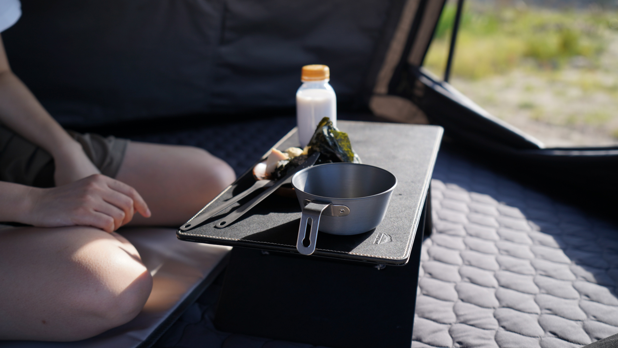 картинка Палатка на крышу автомобиля Wild Land Desert Cruiser 140