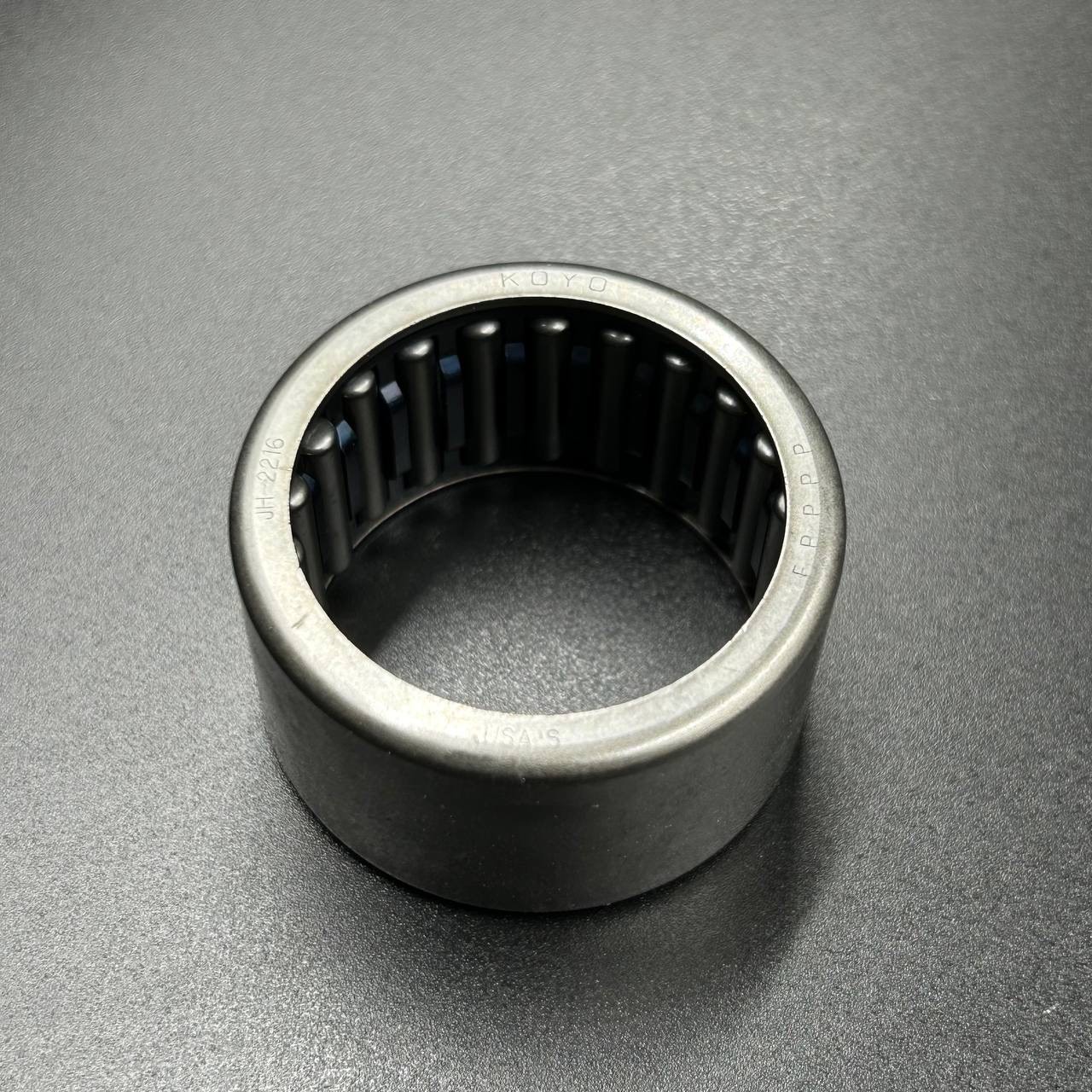 картинка Подшипник роликовый Mercruiser BRAVO I/II/III (57410) (Quicksilver)