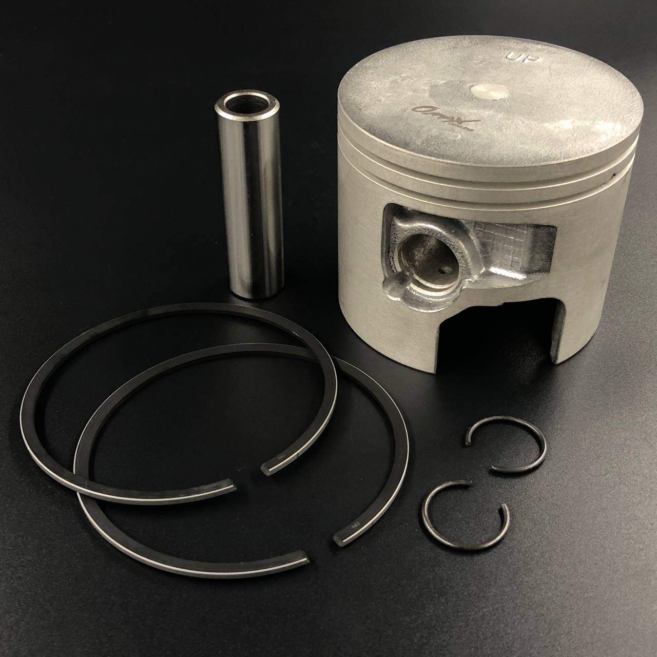 картинка Поршневой комплект Mercury 75-125 (STD) (Omax)