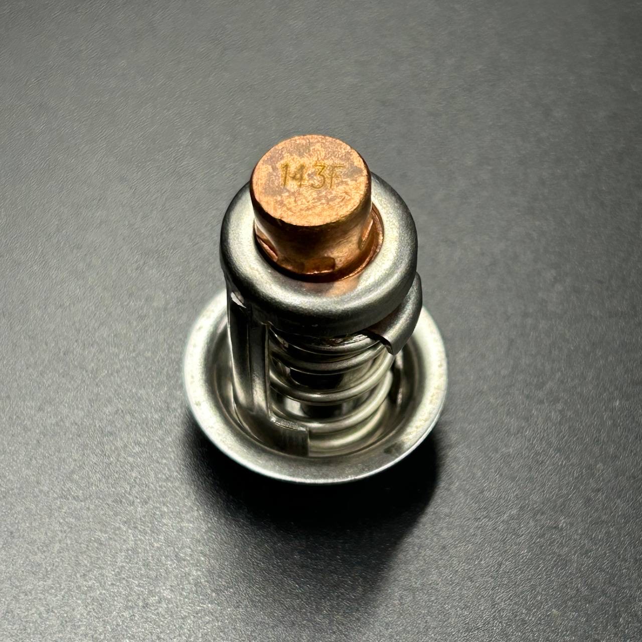 картинка Термостат (62°C) MERCURY 5-300 V6 2.5L (Kacawa)