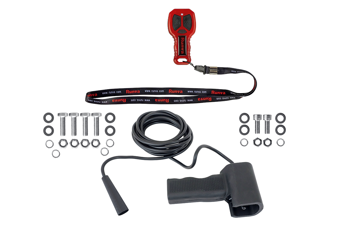картинка Лебёдка Runva EWB9500MAX-Q-SSRMAC 4350кг 12V влагозащищенная, комбинированный роспуск, синтетика