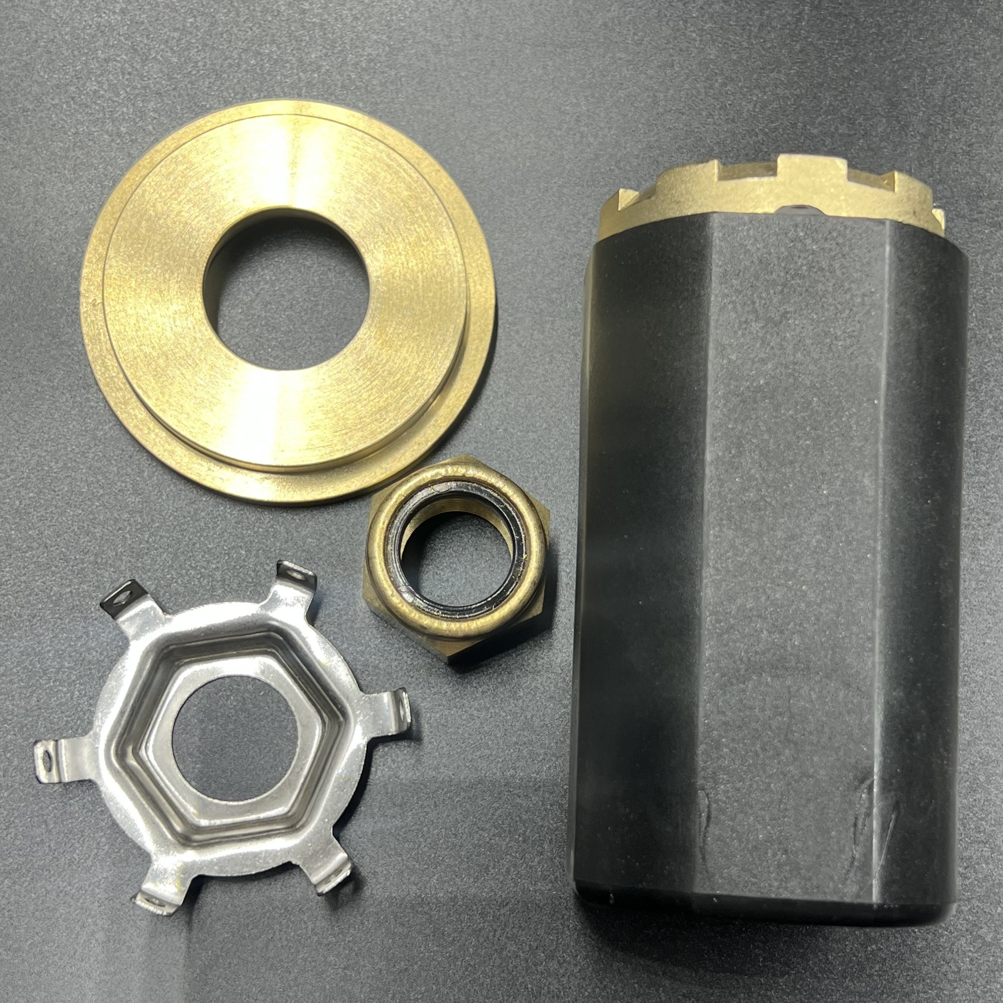 картинка Гребной винт Mercury 135-300 (3x15-1/2x17) (Сталь)