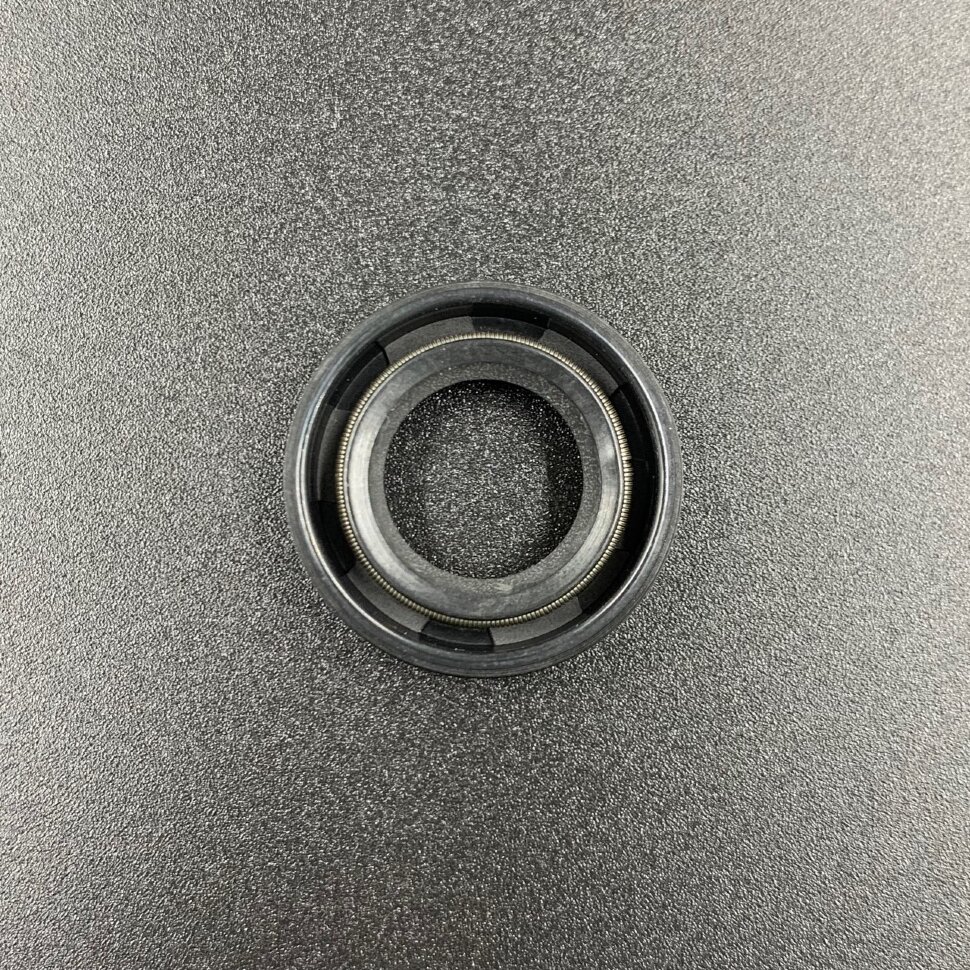 картинка Сальник Yamaha (93101-13M37) (13.9x25x6) (Omax)