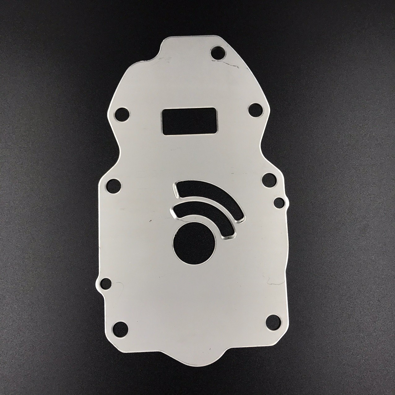 картинка Пластина помпы охлаждения Yamaha F225-300 (Yamaha)