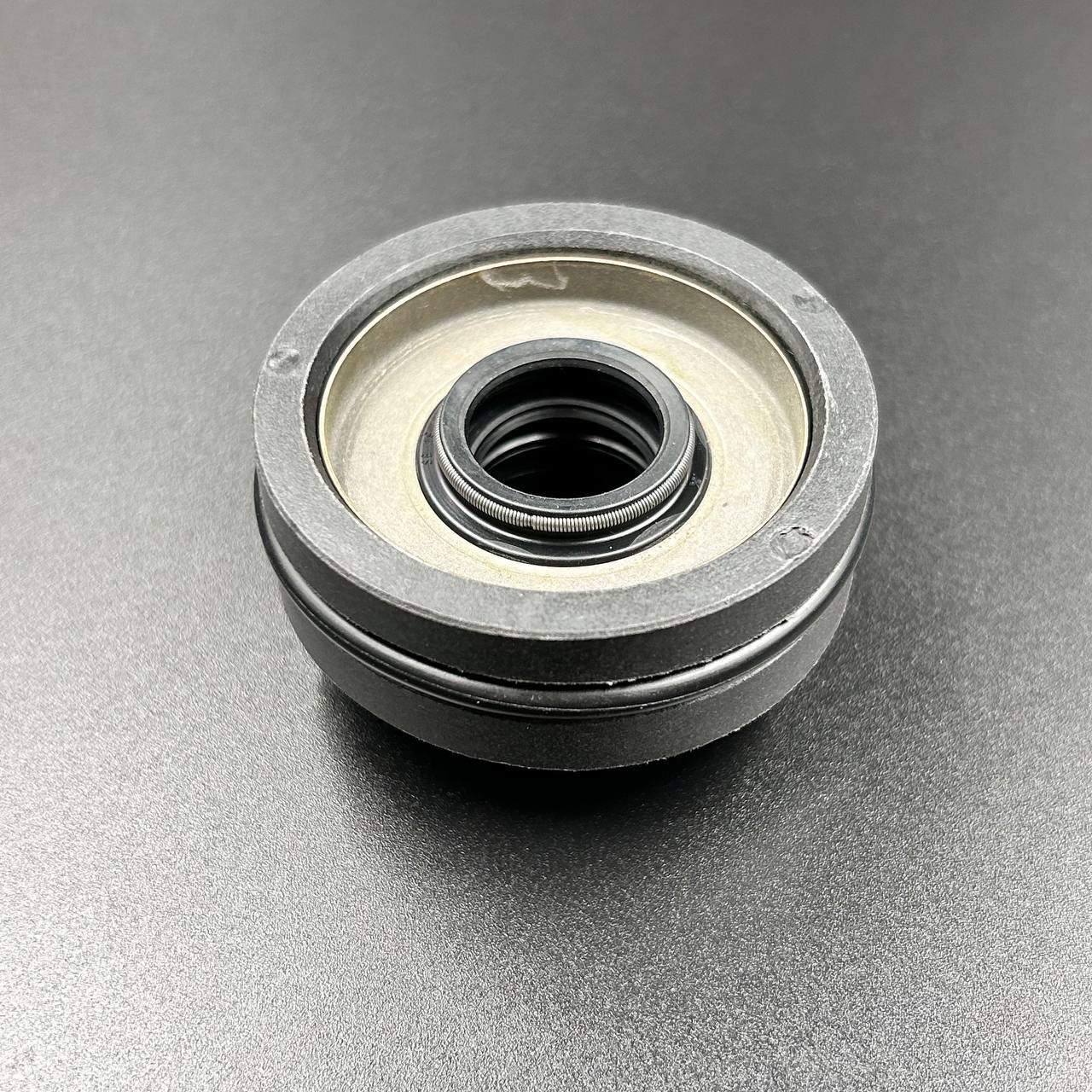 Корпус сальников вертикального вала Mercury 40-60 (KACAWA)