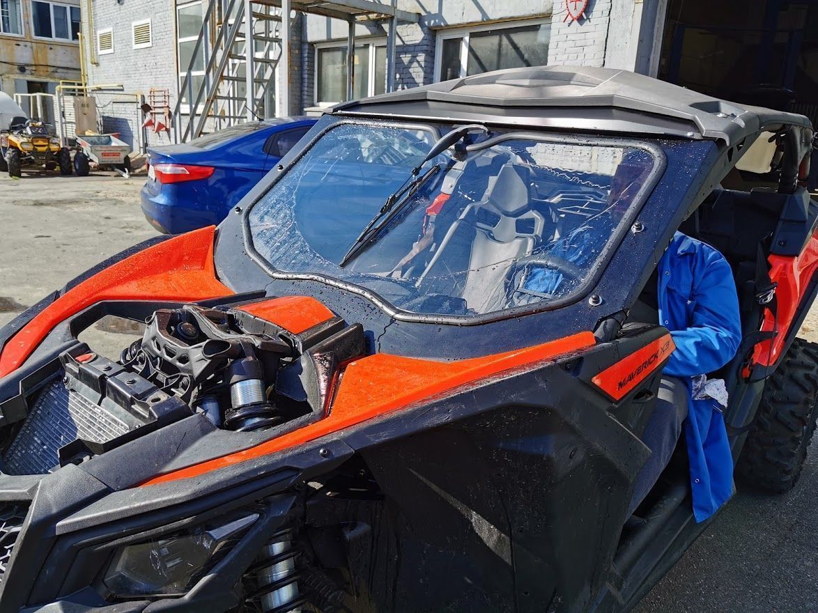 картинка Лобовое стекло для CAN-AM Maverick X3 2017