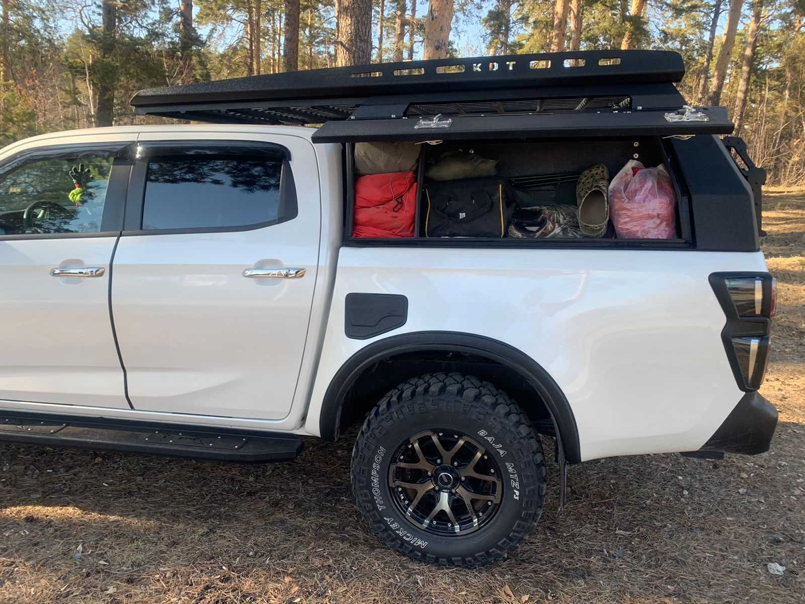 картинка Кунг алюминиевый для Isuzu D-Max, 3 двери, неокрашенный — KDT 28281L