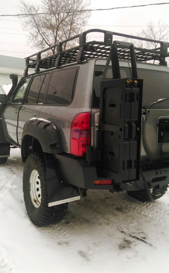 картинка Расширители колесных арок суперширокие Nissan Patrol Y61