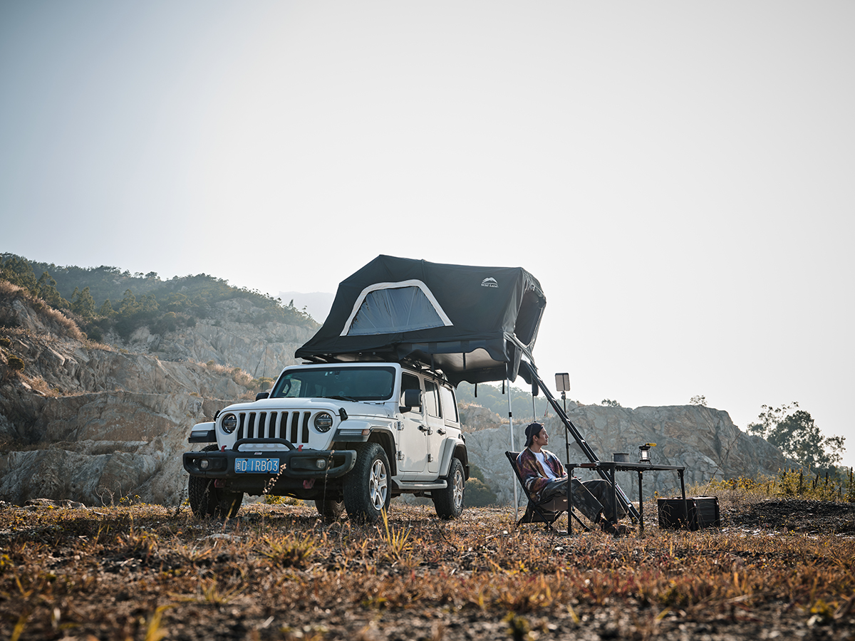 картинка Палатка на крышу автомобиля Wild Land Voyager 160 Pro