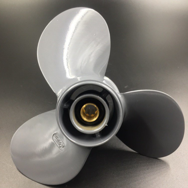 Гребной винт Honda BF8-BF15, BF20D (3x9-1/4x10) (Osaka)