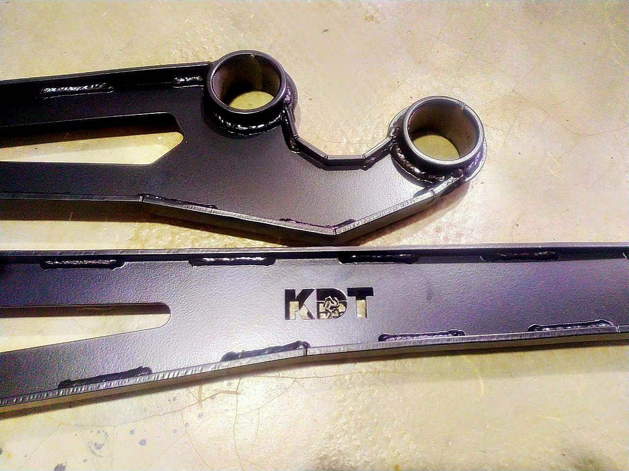 картинка Задние рычаги для Suzuki Jimny