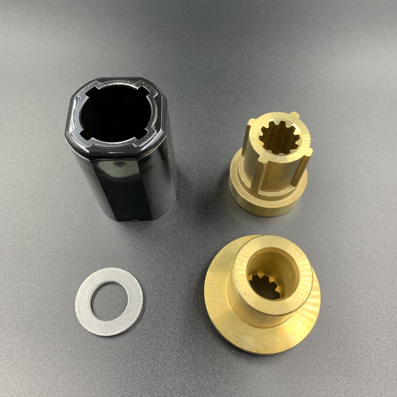 картинка Втулка гребного винта Suzuki DT20-25, DF25-30 (Michigan)