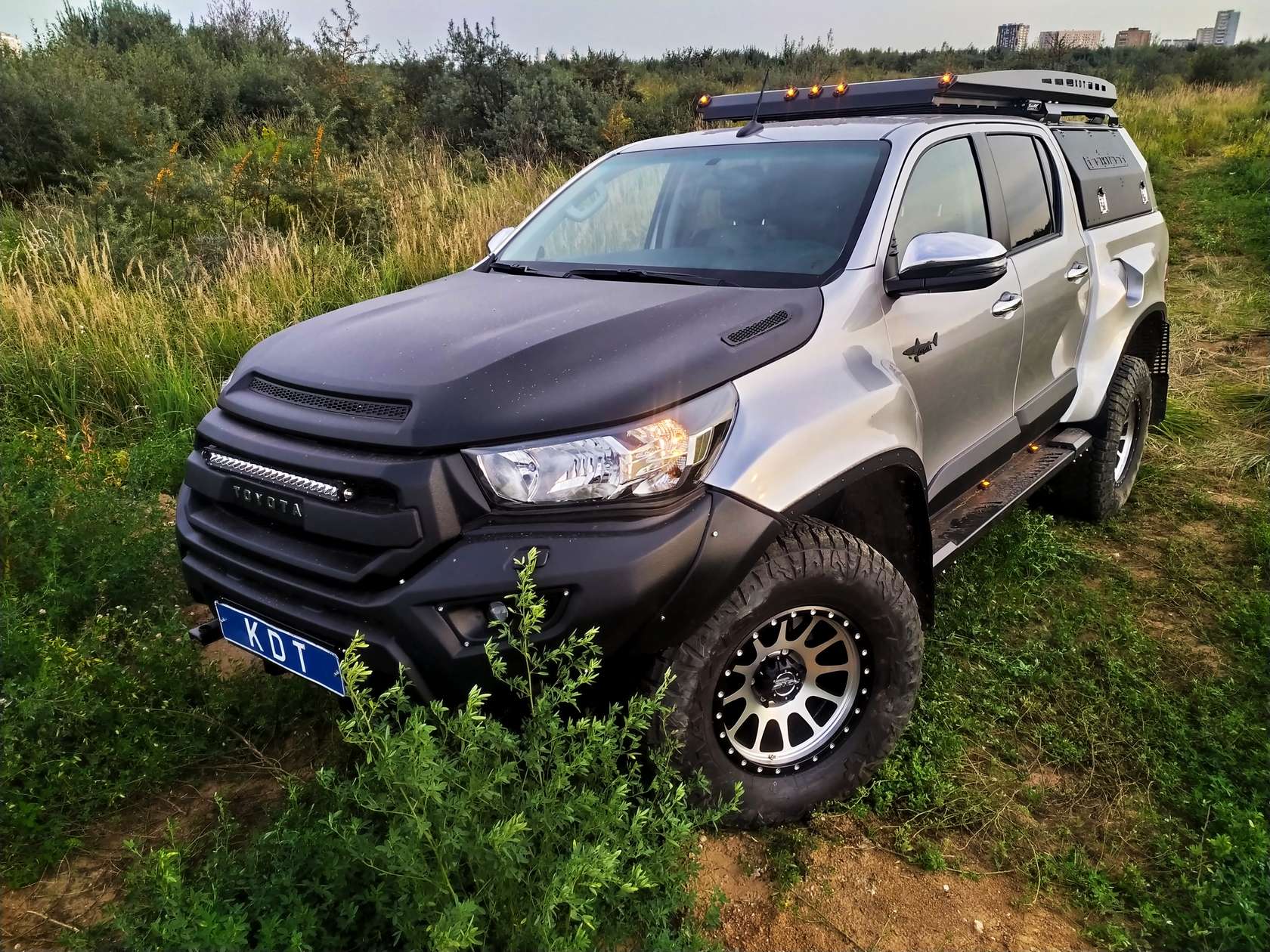 Капот композитный Катран HILUX 2015