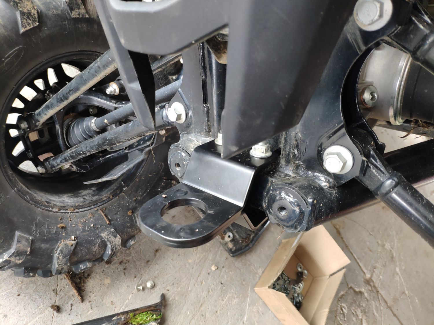 картинка Буксировочная проушина Z FORCE 1000 SPORT