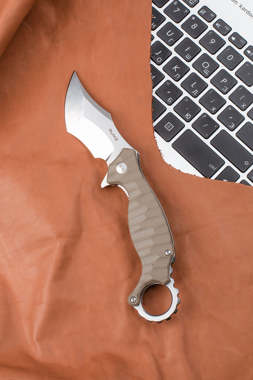 картинка Нож Ruike P881-W