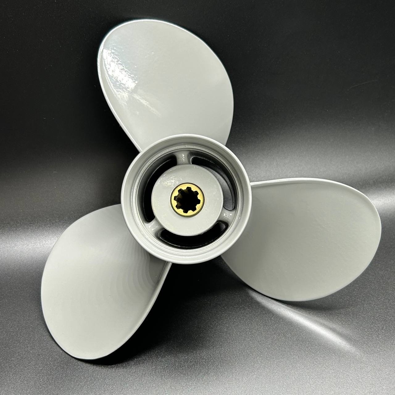 картинка Гребной винт Honda BF8-BF15, BF20D (3x9-1/4x12)