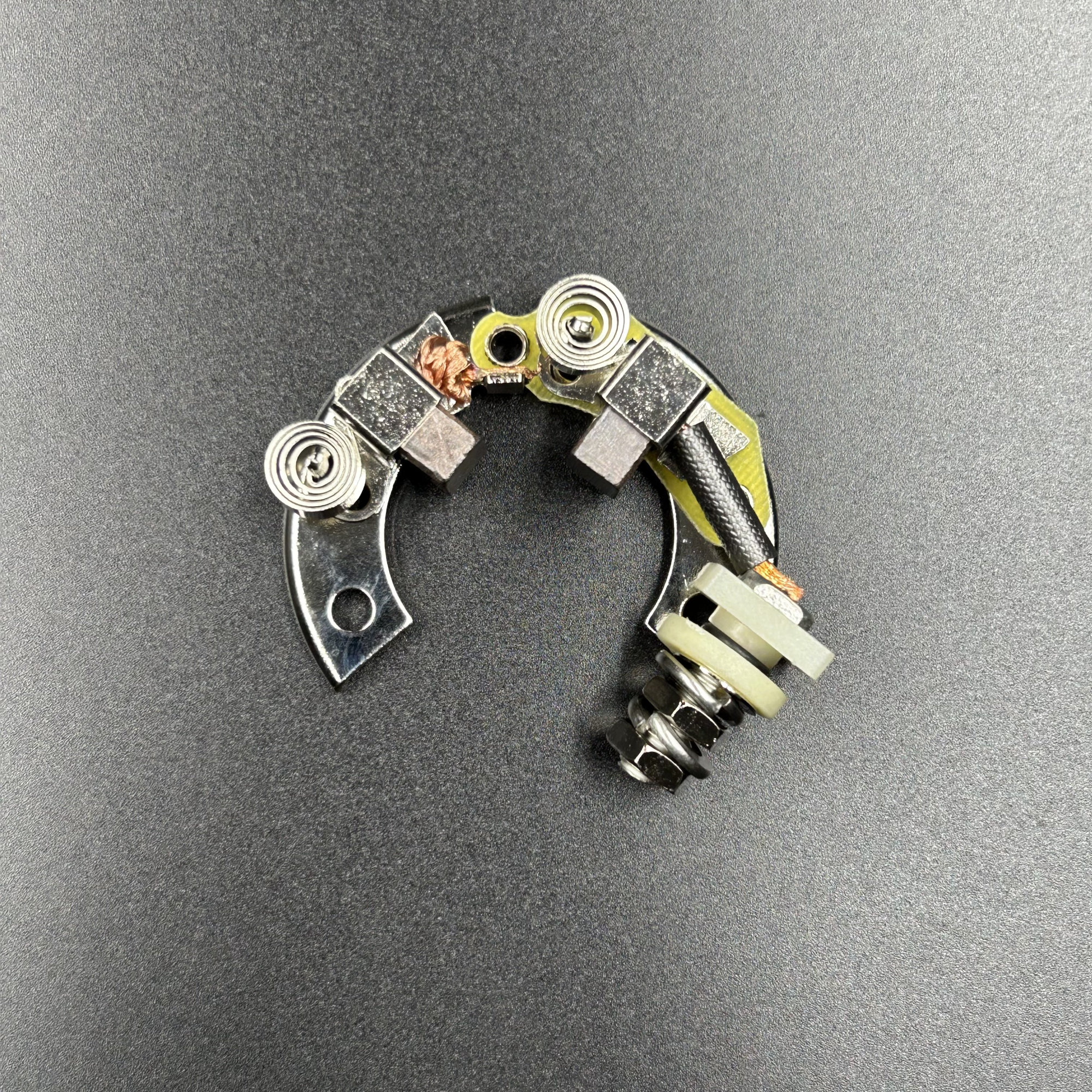 картинка Щеточный узел  Yamaha 40-70, Suzuki 20-40 (Osaka)