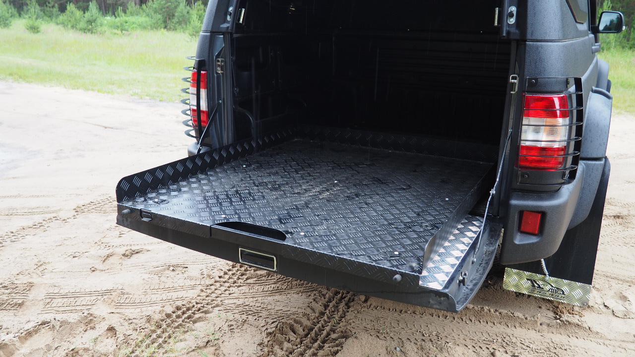 картинка Платформа грузовая выкатная UAZ Pickup (УАЗ Пикап) 2010- CSUAZ.03