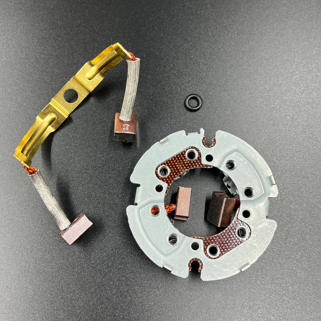 картинка Щетки электростартера Yamaha Grizzly\Raptor\Rhino (Yamaha)