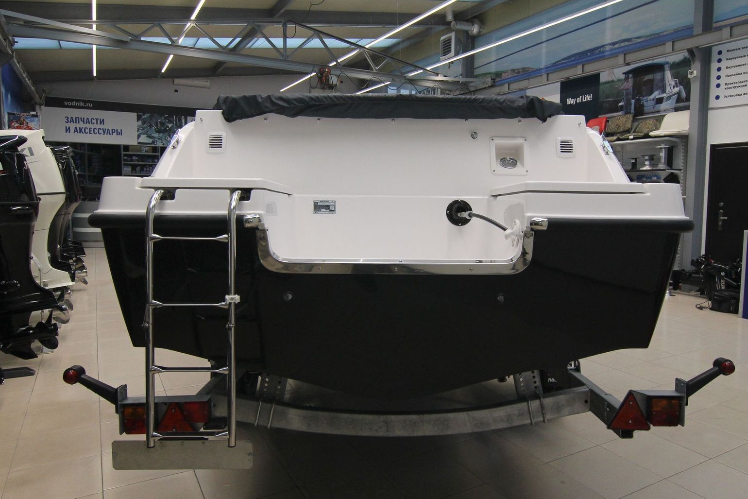 картинка Катер Феникс 510 BR