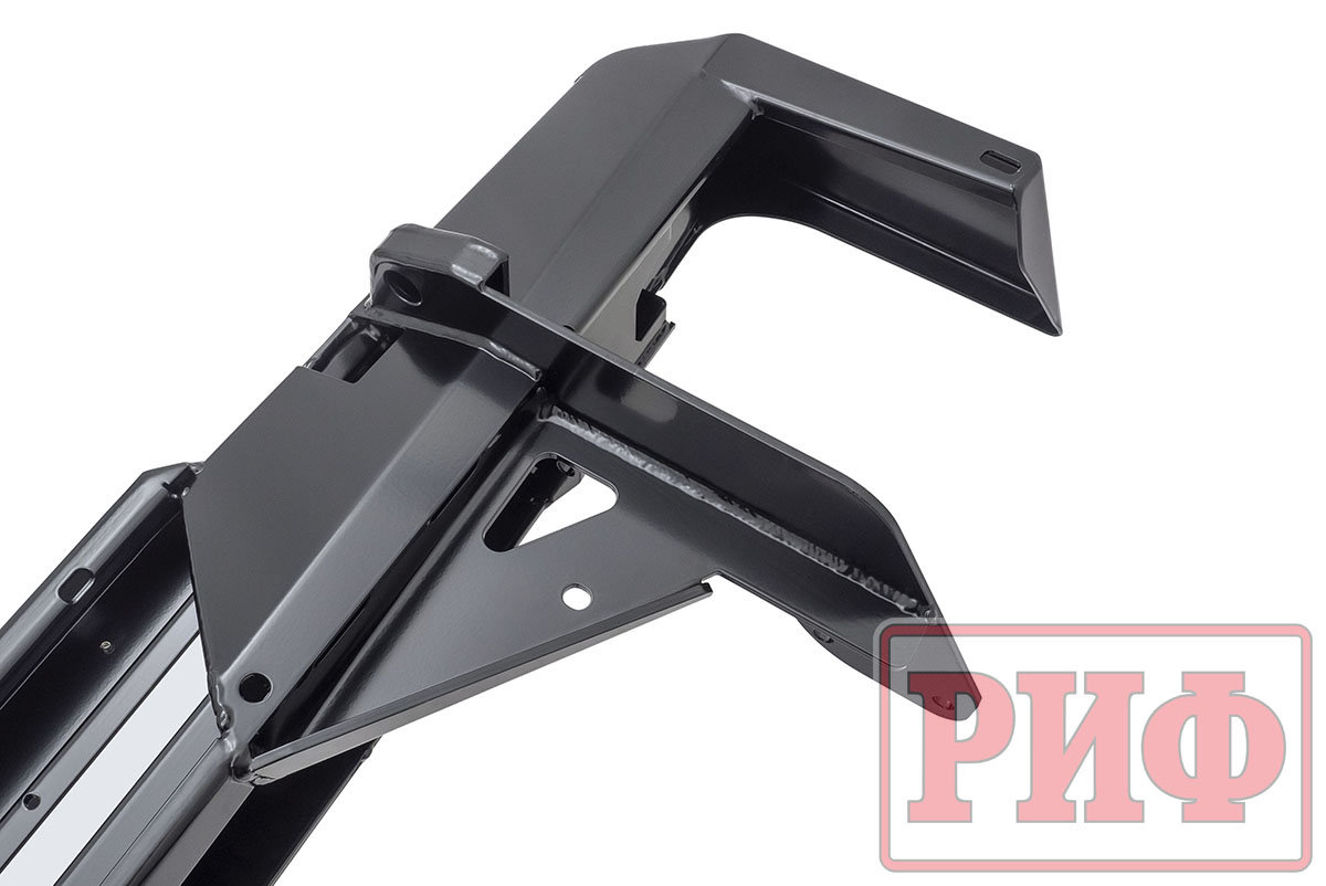 картинка Бампер задний РИФ Toyota Land Cruiser 78 2007+ с квадратом под фаркоп и фонарями стандарт