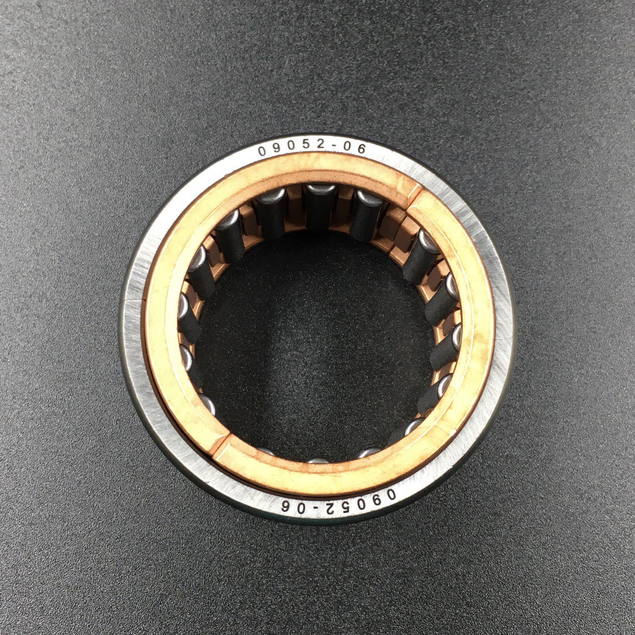 картинка Подшипник роликовый Yamaha 75-90 (36x52x24) (Omax)