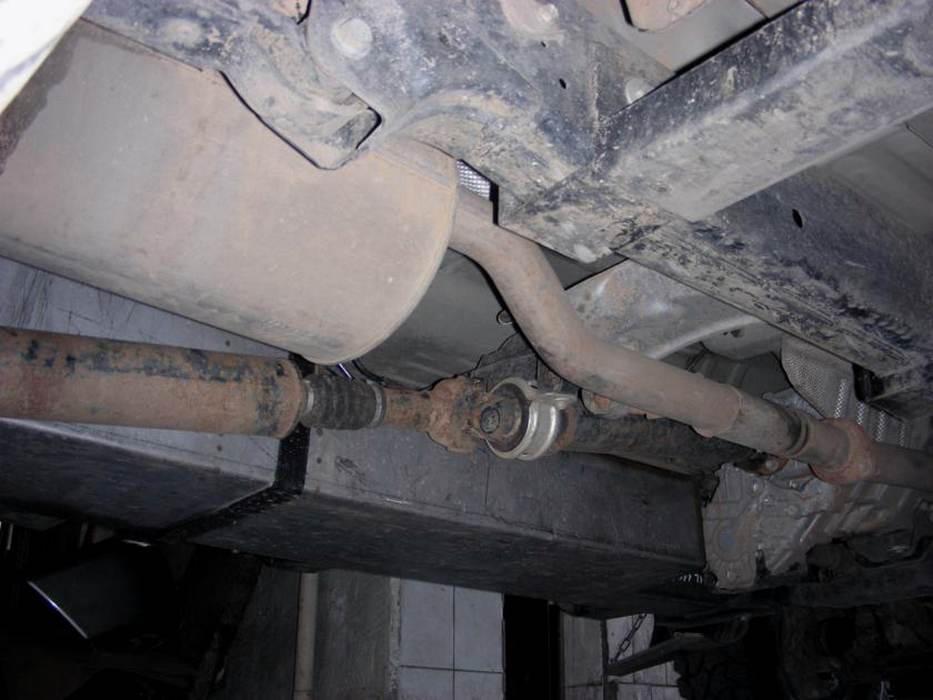 картинка Бак топливный KDT 140л вместо штатного для Toyota Hilux из нержавейки